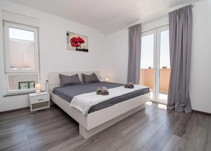 Вілла Enjoy Mit Privatem Pool, By Istrabook