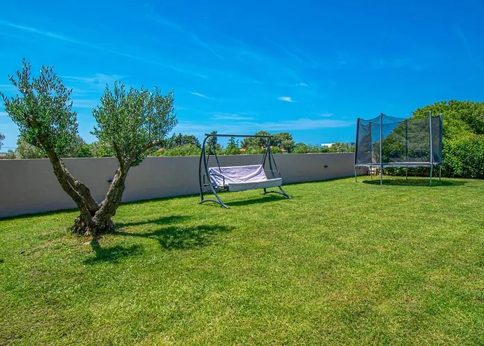 Enjoy Mit Privatem Pool, By Istrabook Villa Pula