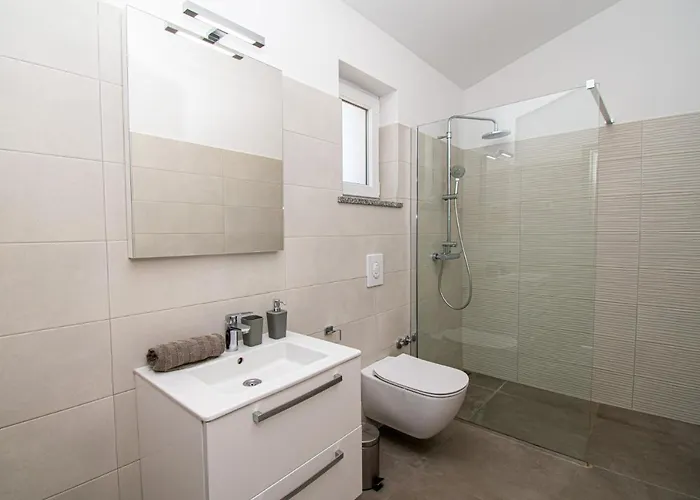 Enjoy Mit Privatem Pool, By Istrabook Villa Pula