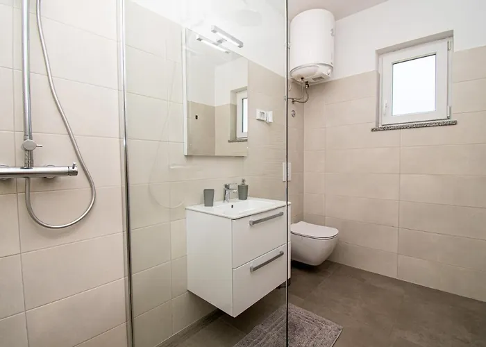 Enjoy Mit Privatem Pool, By Istrabook Пула