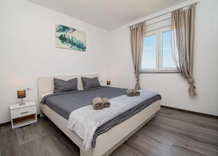 Вілла Enjoy Mit Privatem Pool, By Istrabook